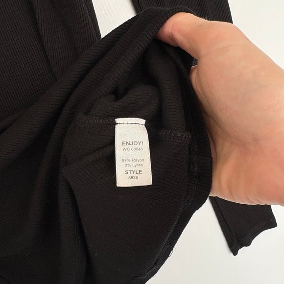 Michael Stars Black Ribbed Long Sleeve Crew Neck Top OS Minimalist Staple - Picture 4 of 5